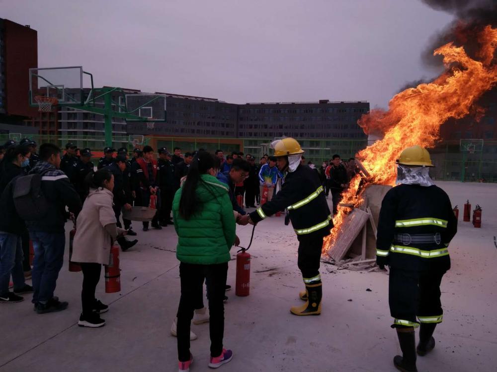 ѧУ���С�11.9������������������ֳ���ϰ